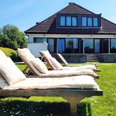 Stilvolle Im Untergeschoss Fuer Ostsee-kurztrip Apartmán *