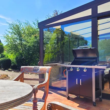 Moderne Und Geraeumige Ferienunterkunft - Neu Und Preiswert *