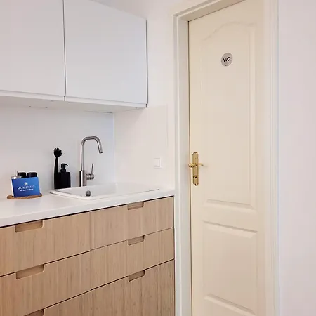 Appartamento Moderne Und Geraeumige Ferienunterkunft - Neu Und Preiswert *