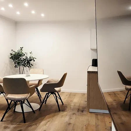 Moderne Und Geraeumige Ferienunterkunft - Neu Und Preiswert *