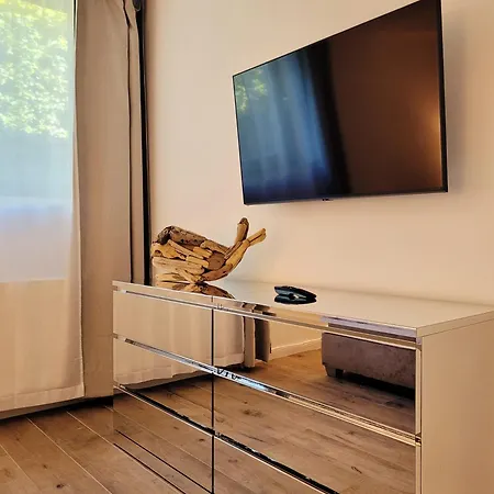 Apartmán Stilvolle Im Untergeschoss Fuer Ostsee-kurztrip Scharbeutz